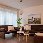 130Qm Haus Mit 3 Schlafzimmern, Sauna, Parkplatz
