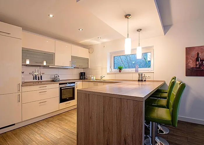 130Qm Haus Mit 3 Schlafzimmern, Sauna, Parkplatz
